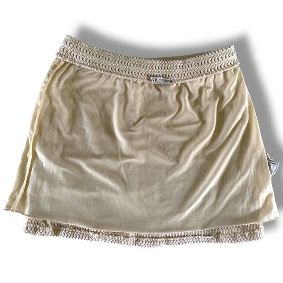 Zara Crochet Knit Sunflower Skirt - Picture 6 of 7